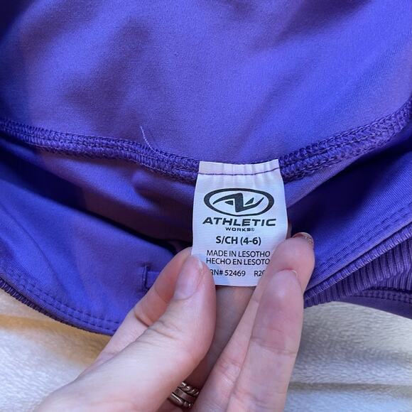 Athletic‎ Works Purple Ribbed Athletic Leggings Cropped Size S - Picture 2 of 2